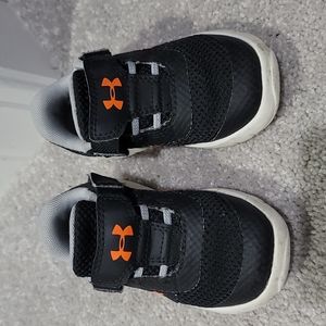 Size 6 Under Armour boys sneakers